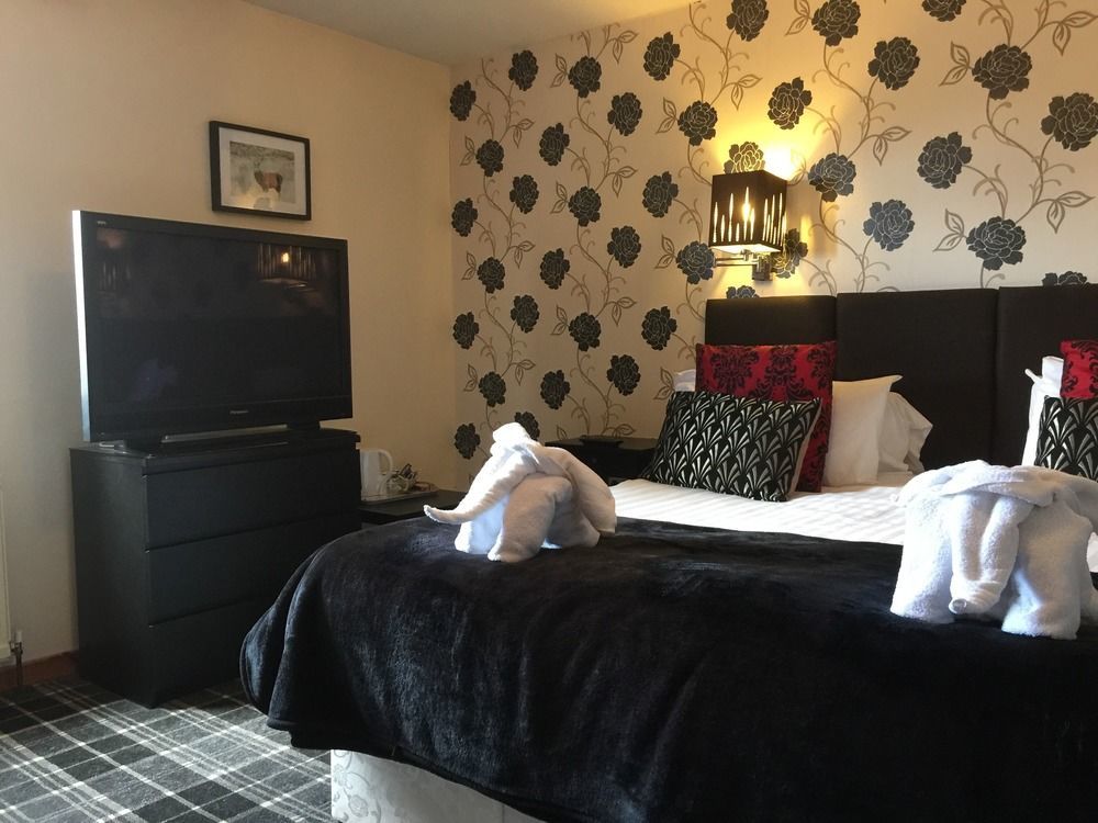 The Albert Inn 네언 외부 사진