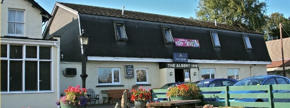 The Albert Inn 네언 외부 사진